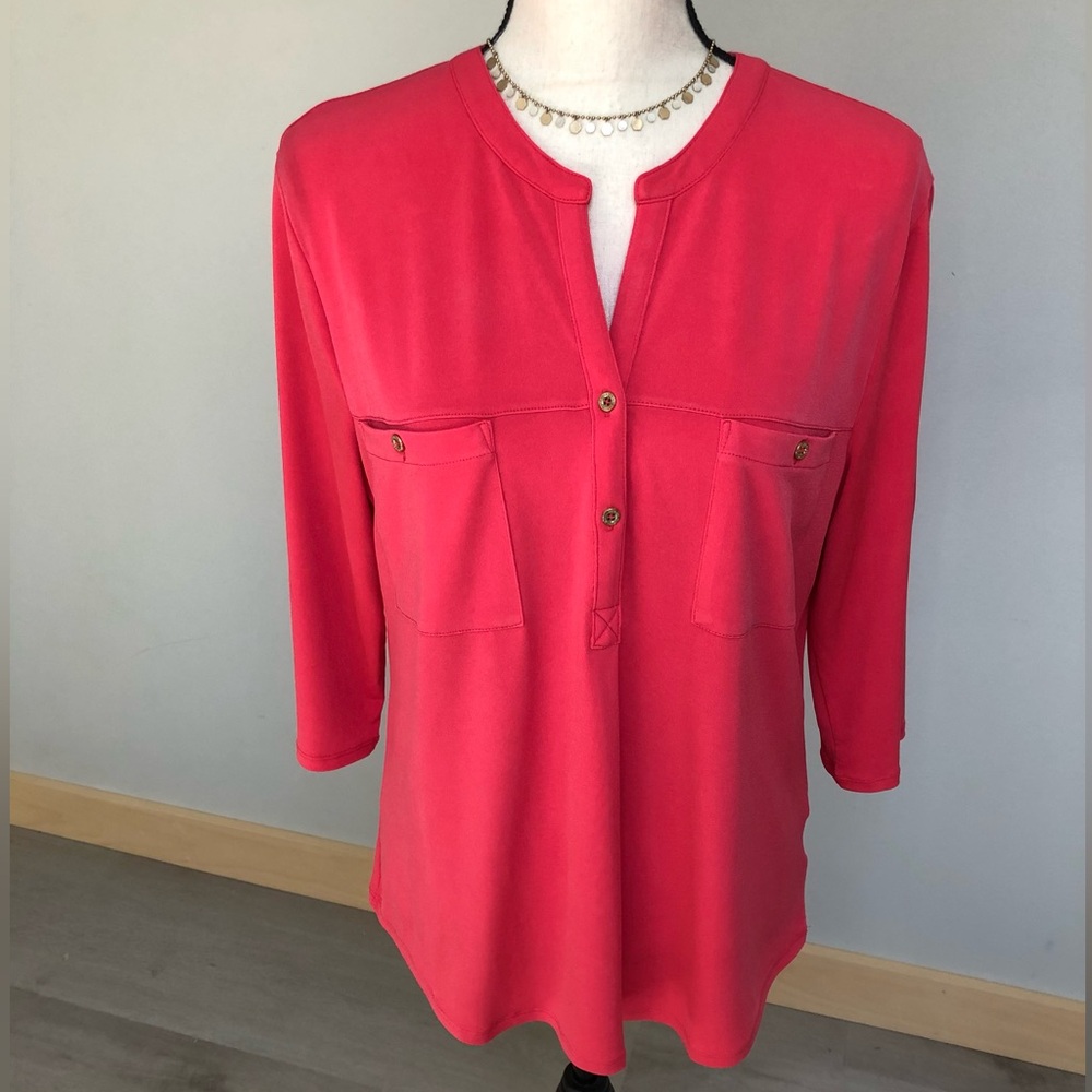 Ellen Tracy Deep Coral Flattering Two Pocket Top Blouse Size Large